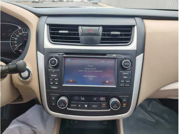 Car image 29