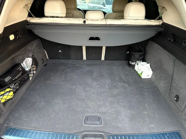 Car image 25