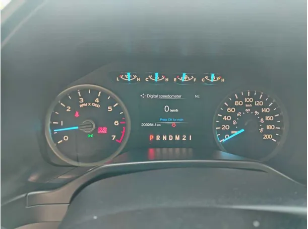 Car image 27