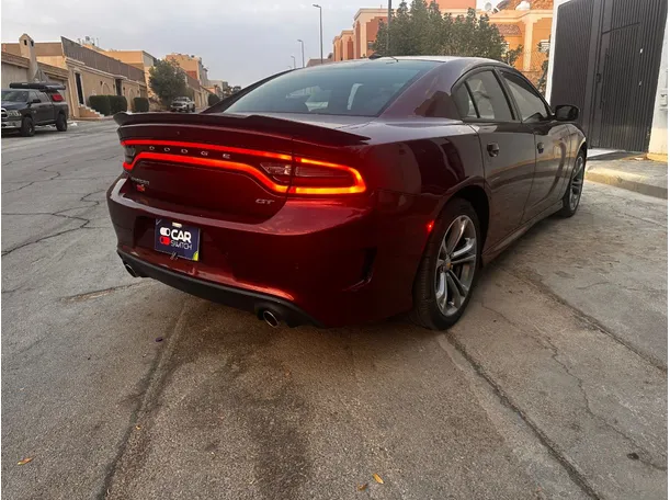 Car image 5