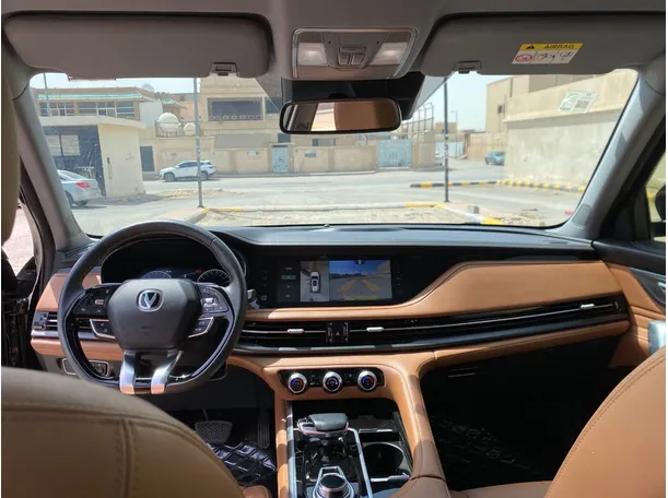 Car image 16