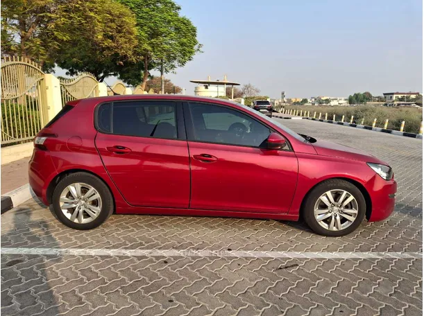 Car image 8