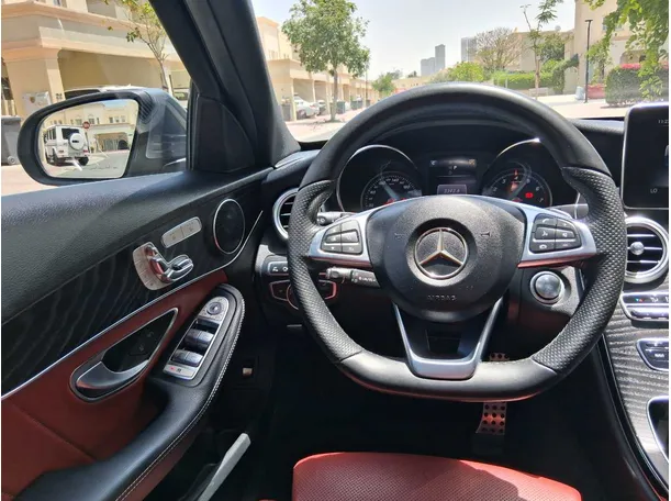 Car image 14