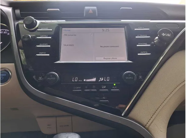 Car image 16