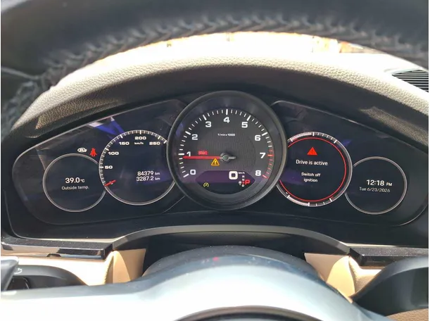 Car image 20