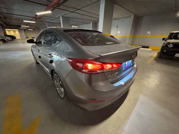 Car image 7