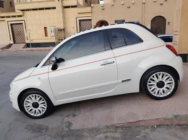 Car image 8