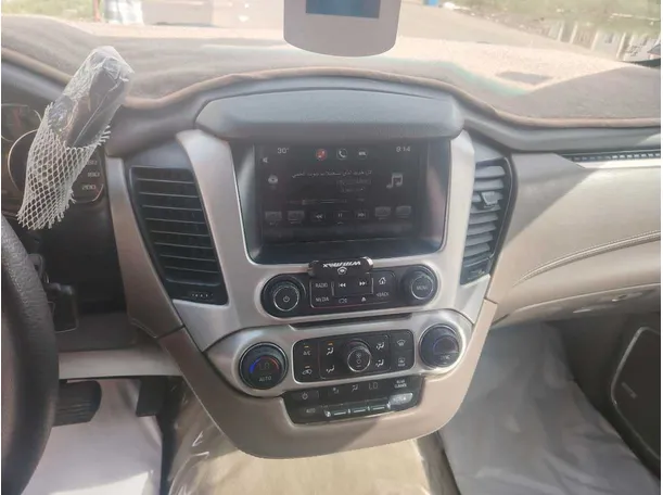 Car image 24