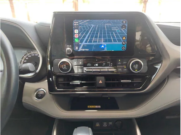 Car image 22