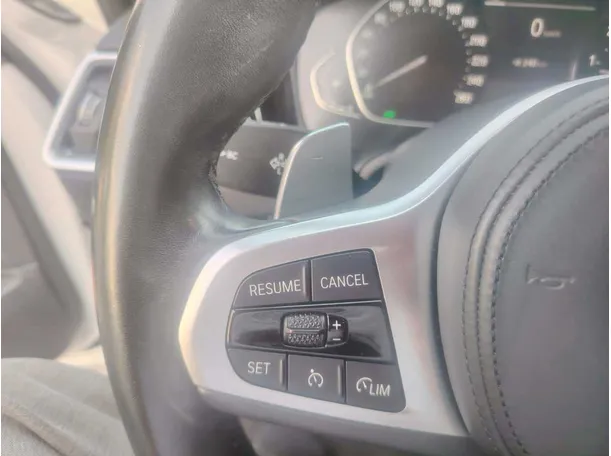 Car image 38
