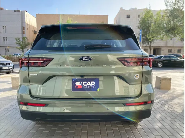 Car image 6