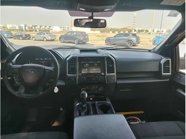 Car image 21