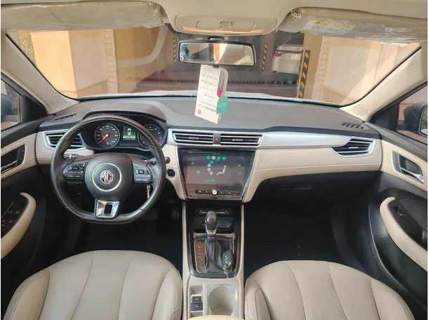 Car image 21