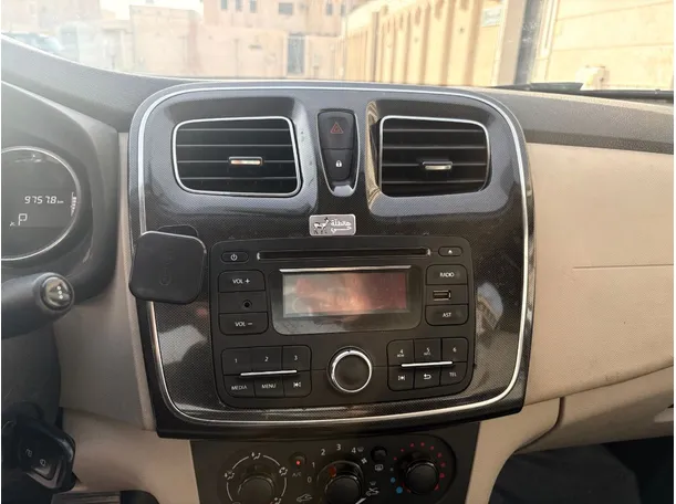 Car image 23