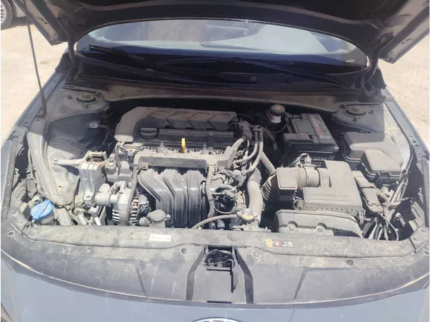 Car image 32