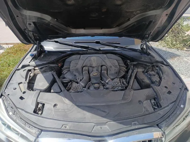 Car image 26