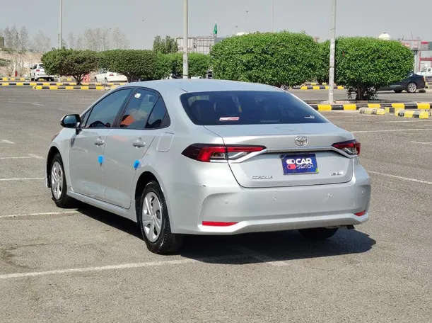 Car image 7