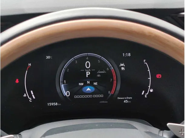 Car image 26