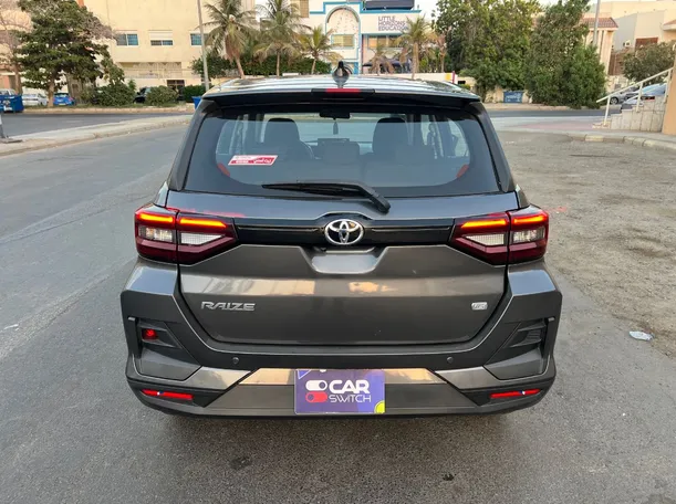 Car image 6