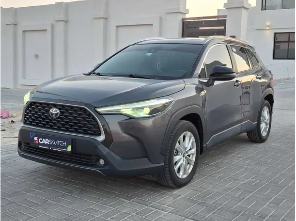 2024 تويوتا كورولا كروس في الإمارات