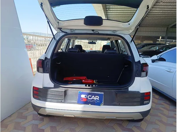 Car image 21