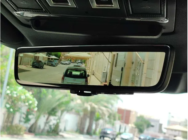 Car image 31