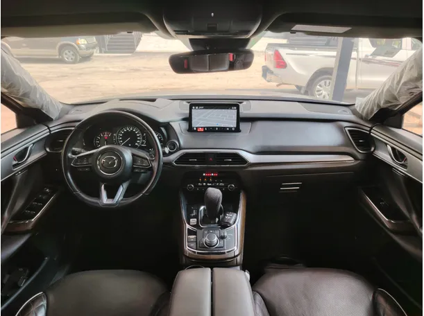 Car image 20