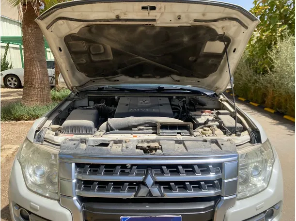 Car image 28