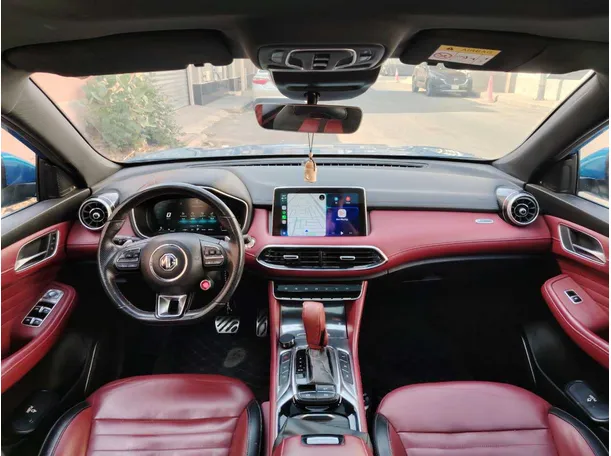 Car image 19