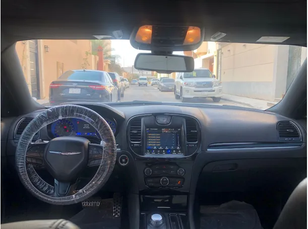 Car image 15