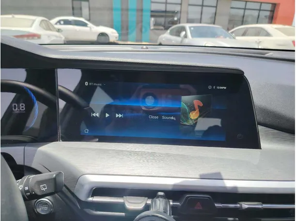 Car image 27