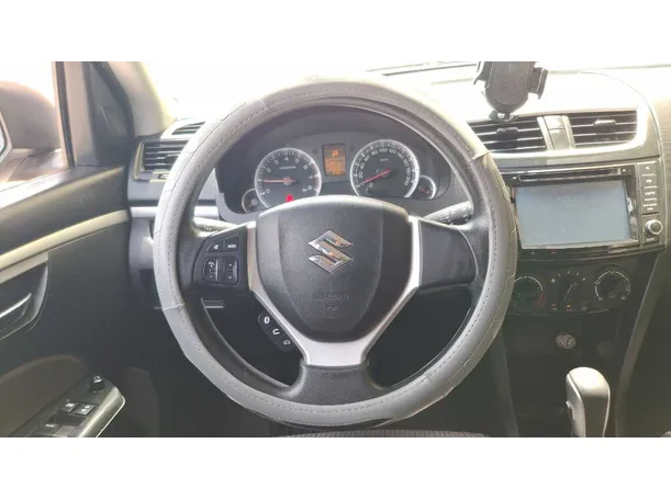 Car image 14
