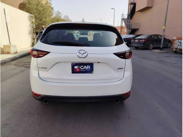 Car image 6