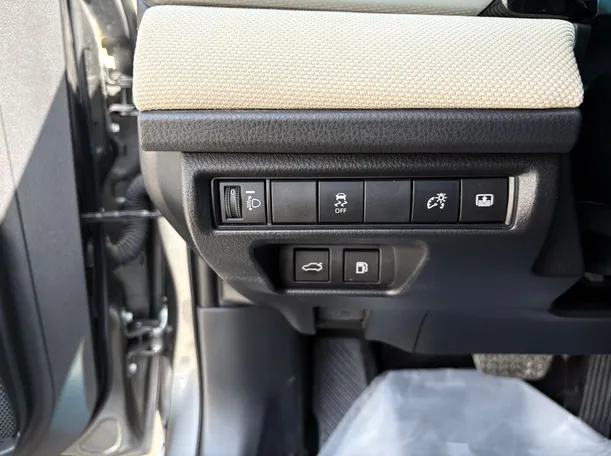 Car image 27