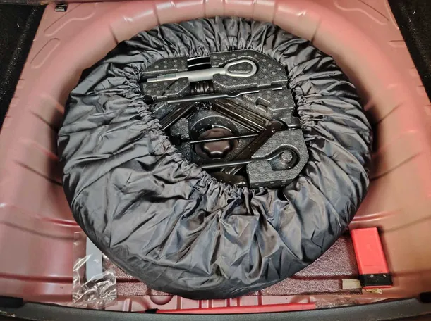 Car image 31