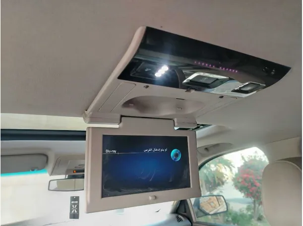 Car image 34