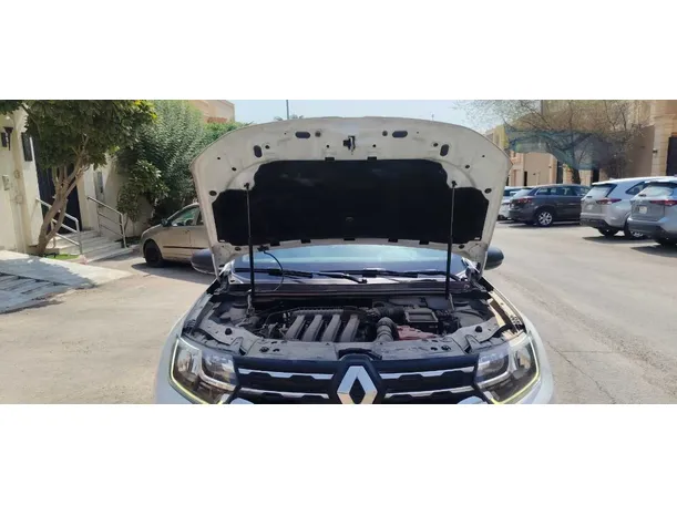 Car image 26