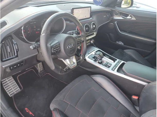 Car image 11