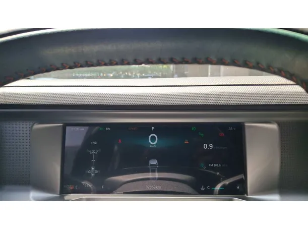Car image 19