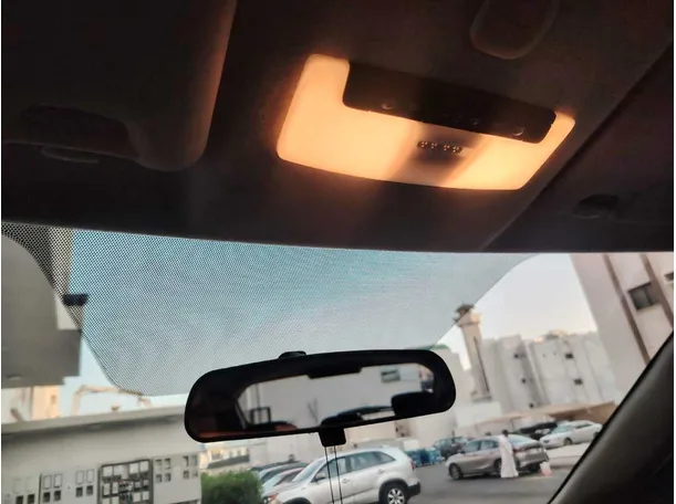 Car image 36