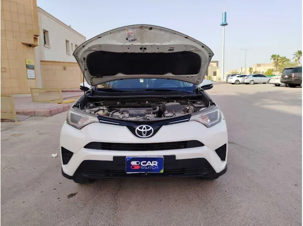 Car image 30