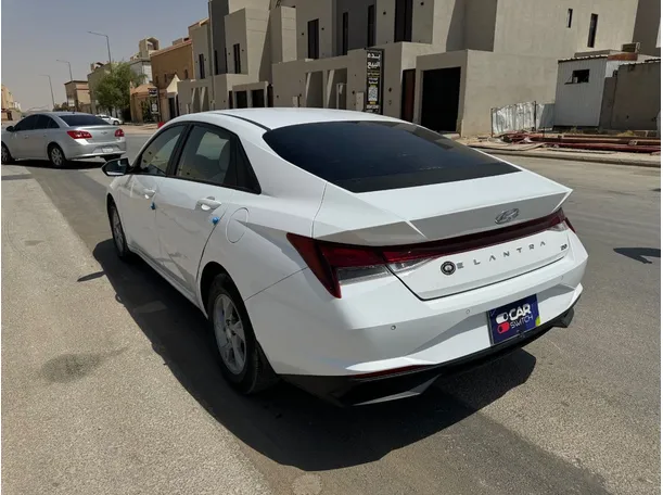 Car image 7