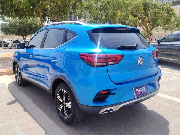 Car image 7
