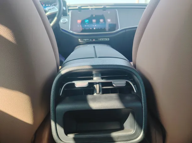 Car image 42