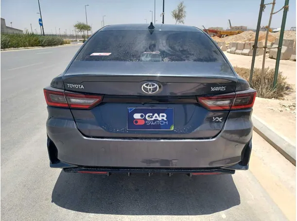 Car image 6