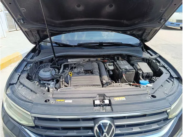 Car image 33