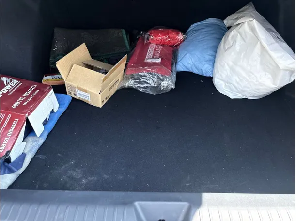 Car image 25