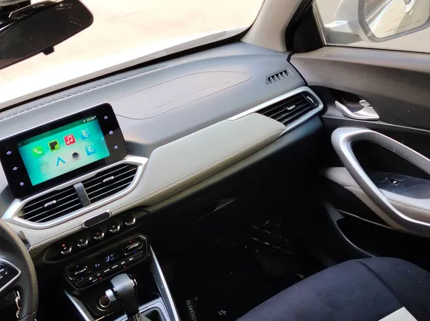 Car image 29
