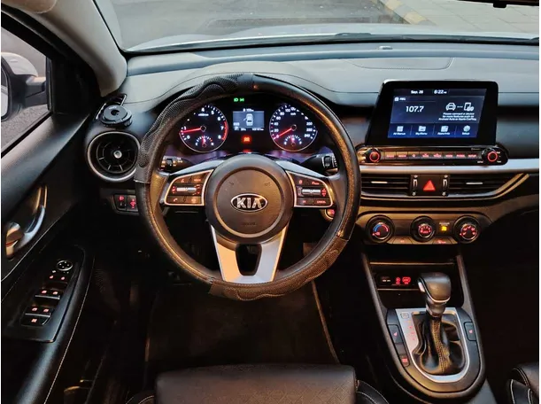 Car image 24