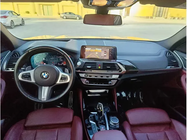 Car image 21